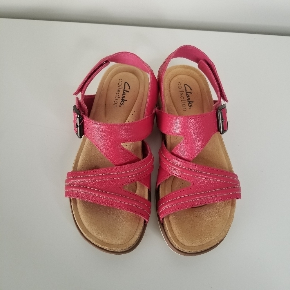 Clarks Brynn Step Adjustable Crossover Strap Sand… - image 2